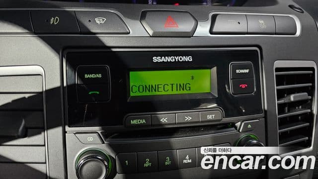 KG모빌리티(SsangYong) Korando 투리스모 2WD TX 11인승, 2017 15