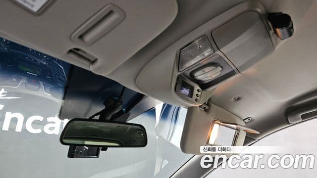 KG모빌리티(SsangYong) Korando 투리스모 2WD TX 11인승, 2017 18