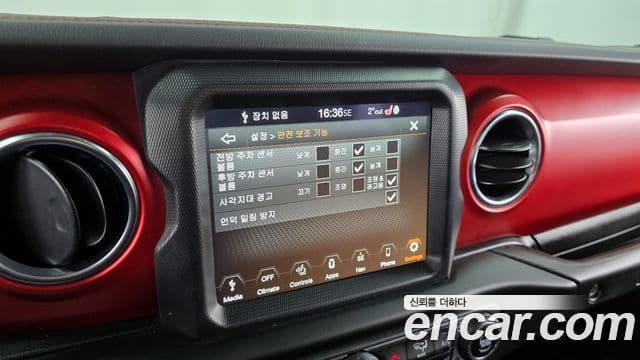 Jeep Wrangler (JL) 2.0 Rubicon 4도어 Limited Edition Rain, 2023 16