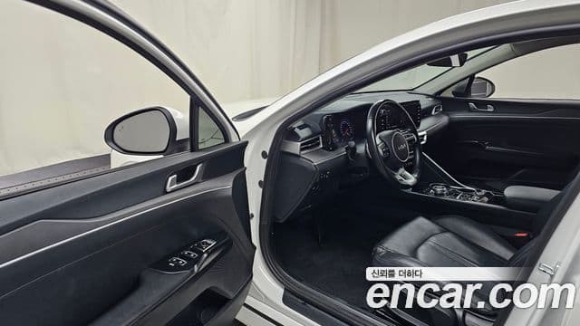Kia K5 3세대 Trendy, 2022 10