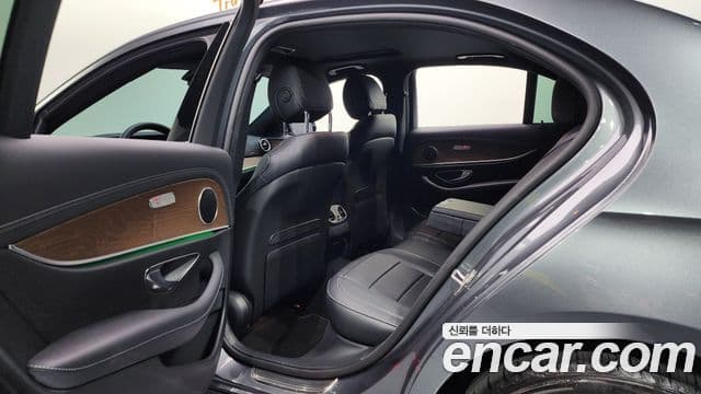 Mercedes-Benz E-класс W213 Exclusive, 2022 11