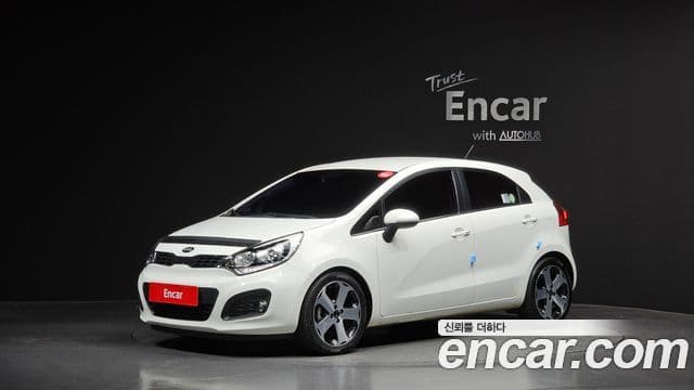 Kia All New Pride Prestige, 2014 1