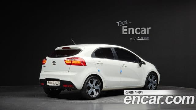 Kia All New Pride Prestige, 2014 2