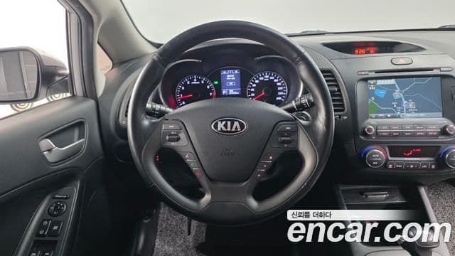 Kia K3 Trendy, 2013 14