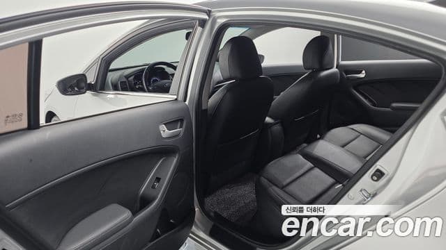 Kia K3 Trendy, 2013 17