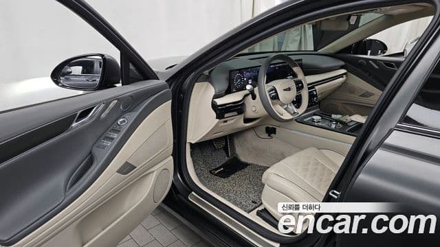 Genesis G80 (RG3) бензин 2.5 турбо 2WD, 2025 10