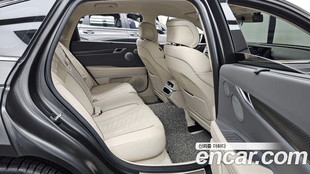 Genesis G80 (RG3) бензин 2.5 турбо 2WD, 2025 12