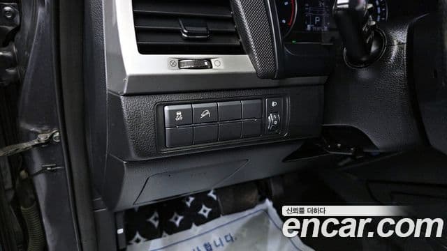 KG모빌리티(SsangYong) Rexton Sport Adventure, 2019 14