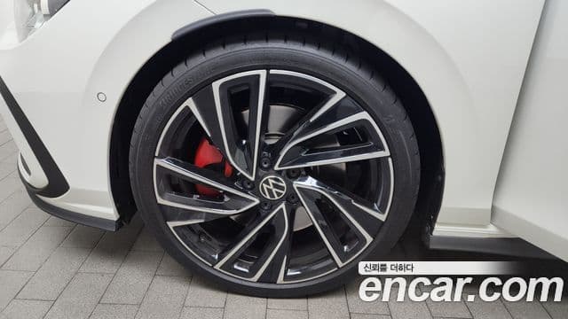 Volkswagen Гольф 8세대 2.0 GTI, 2023 все фото