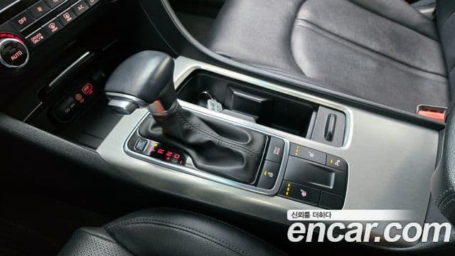 Kia K5 гибрид 2세대 Noblesse, 2017 9