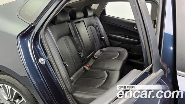 Kia K5 гибрид 2세대 Noblesse, 2017 12