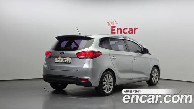 Kia All New Carens Luxury, 2015 2
