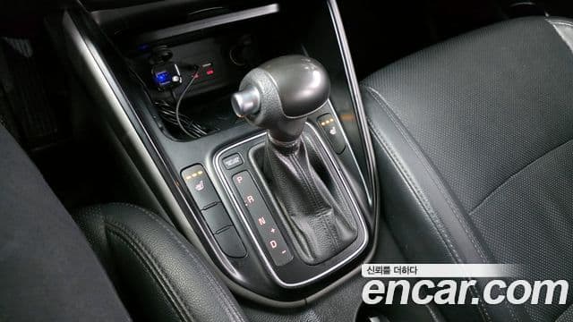 Kia All New Carens Luxury, 2015 9