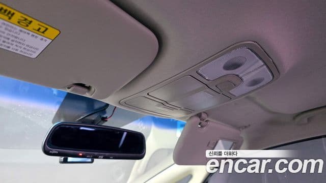 Kia All New Carens Luxury, 2015 19