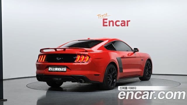 Ford Mustang купе, 2019 2