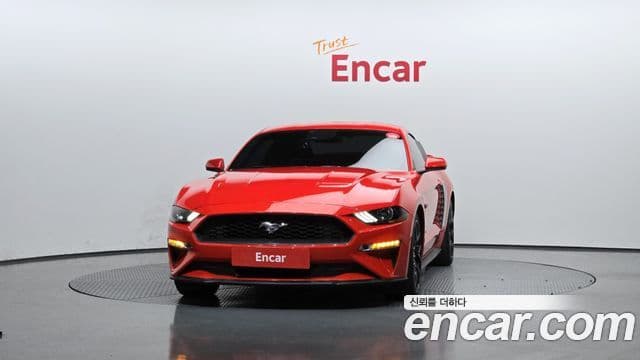 Ford Mustang купе, 2019 3