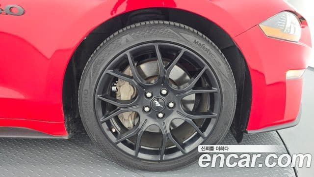 Ford Mustang купе, 2019 все фото