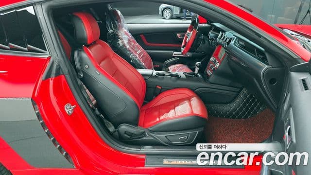 Ford Mustang купе, 2019 11