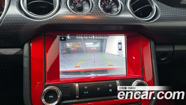 Ford Mustang купе, 2019 14