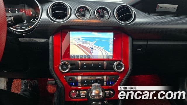 Ford Mustang купе, 2019 15