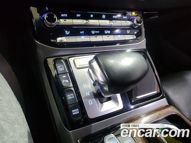 Genesis EQ900 Premium Luxury, 2016 9