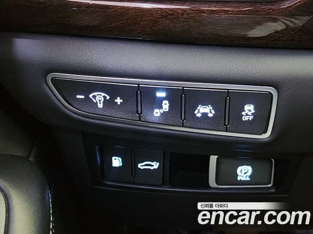 Genesis EQ900 Premium Luxury, 2016 11