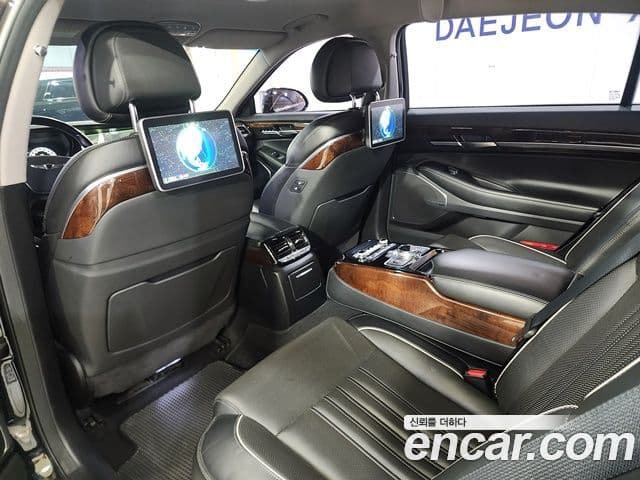 Genesis EQ900 Premium Luxury, 2016 17