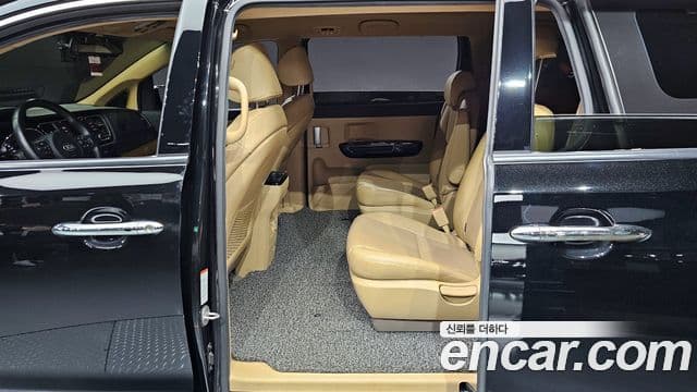 Kia All New Carnival Prestige High Roof, 2017 12