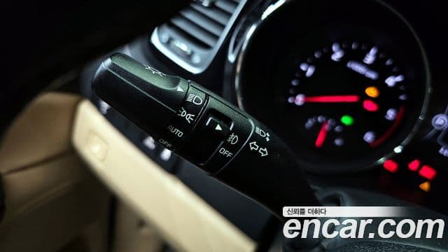 Kia All New Carnival Prestige High Roof, 2017 17