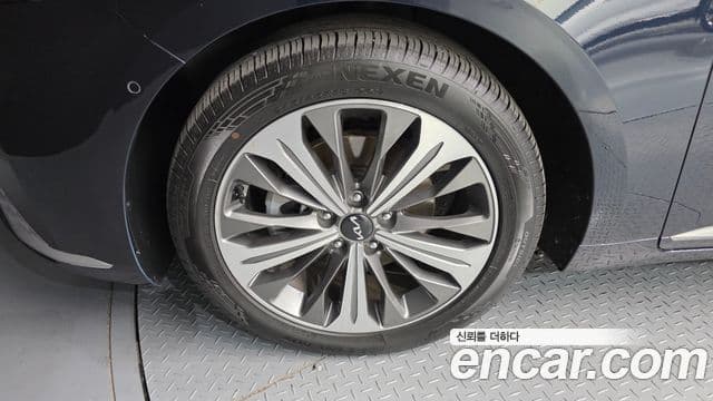 Kia K8 гибрид Noblesse, 2023 все фото