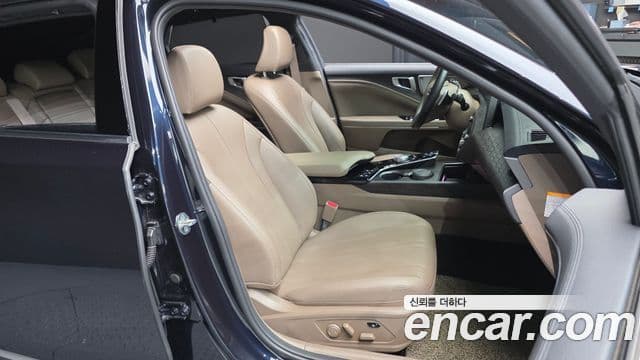 Kia K8 гибрид Noblesse, 2023 12