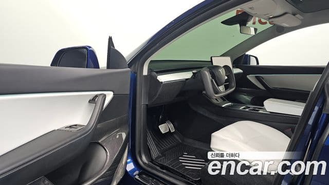 Tesla модель Y performance AWD, 2022 11