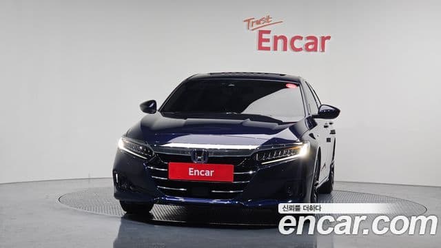 Honda Accord 10세대 2.0 гибрид Туринг (Touring), 2021 3