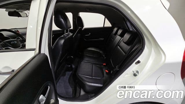 Kia The / новый New Morning Luxury, 2016 11