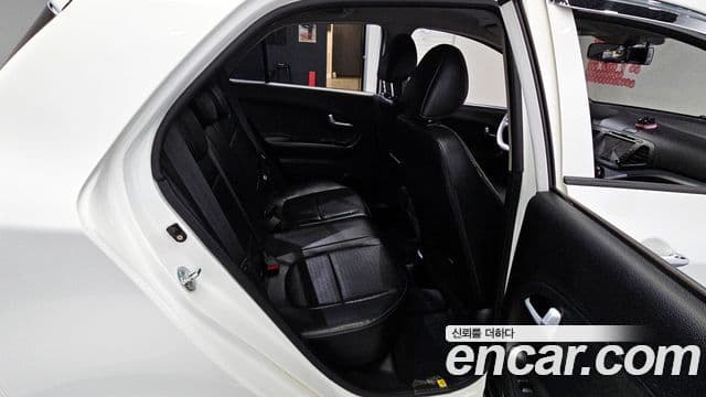 Kia The / новый New Morning Luxury, 2016 12