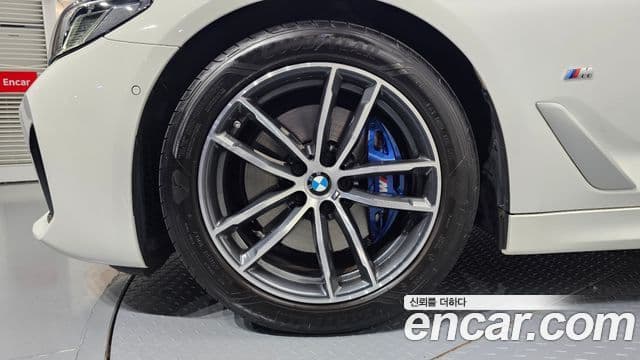 BMW 5시리즈 (G30) 520i M Sport, 2022 все фото