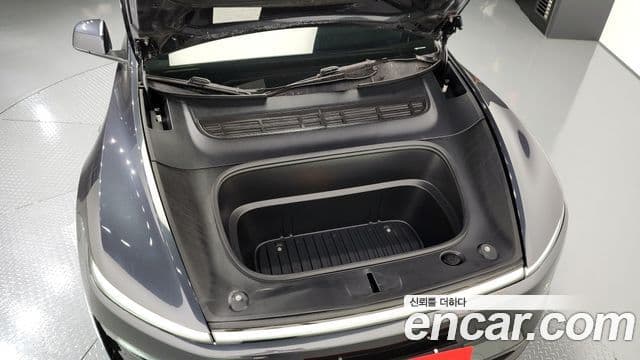 Tesla модель Y Long Range AWD, 2025 6