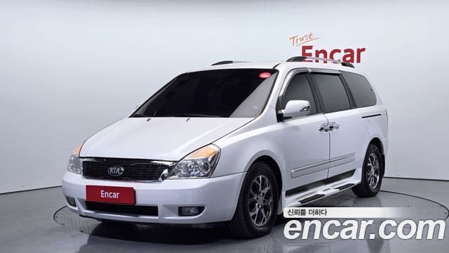 Kia Carnival R Premium, 2013 1