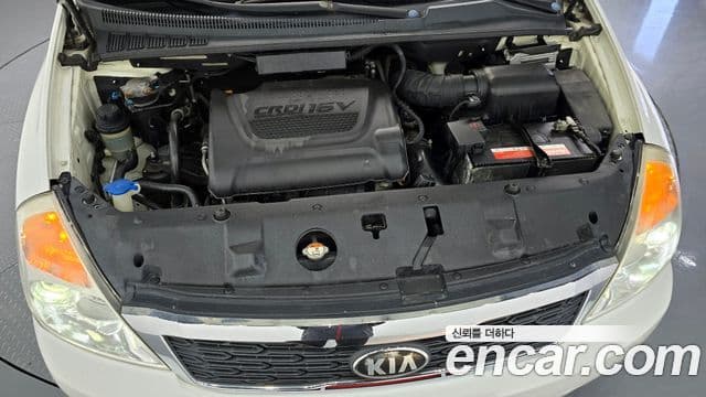 Kia Carnival R Premium, 2013 6