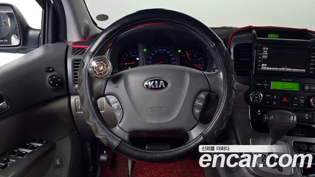 Kia Carnival R Premium, 2013 13