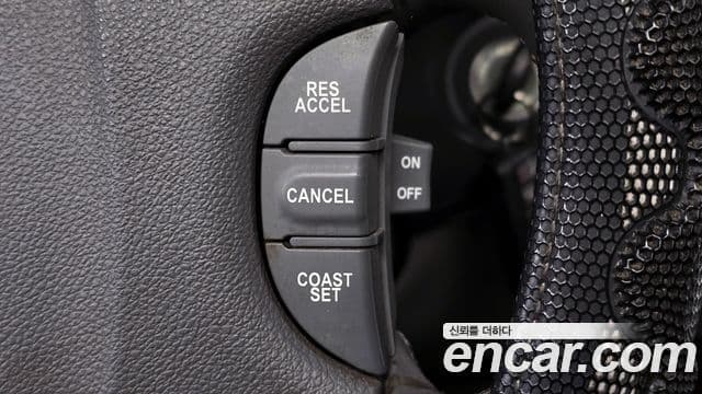 Kia Carnival R Premium, 2013 15