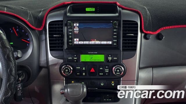 Kia Carnival R Premium, 2013 17