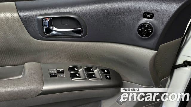 Kia Carnival R Premium, 2013 18