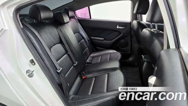 Kia The / новый New K3 Trendy, 2017 12