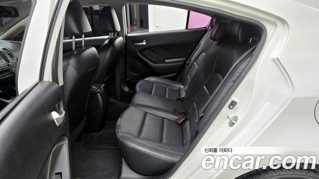 Kia The / новый New K3 Trendy, 2017 13