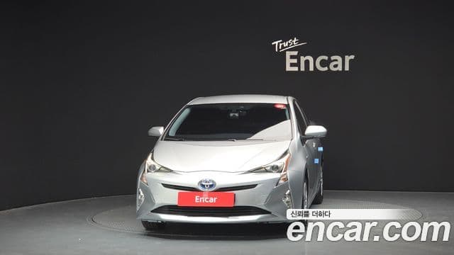 Toyota 프리우스 4세대 1.8 E, 2018 3