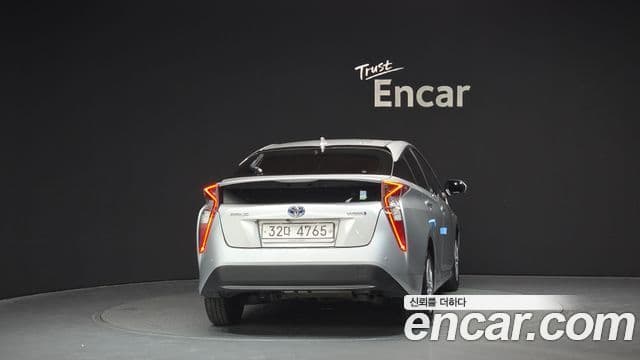 Toyota 프리우스 4세대 1.8 E, 2018 4