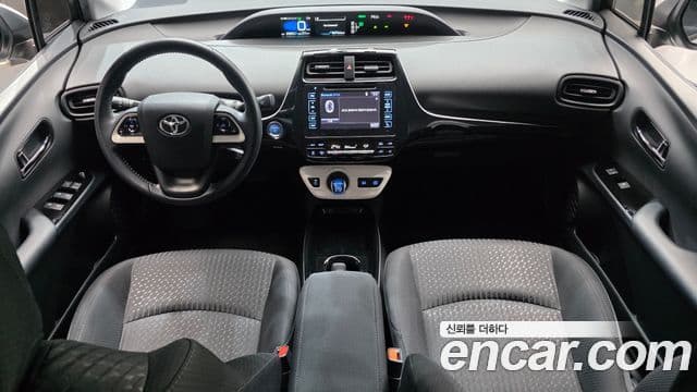 Toyota 프리우스 4세대 1.8 E, 2018 7