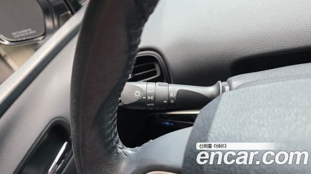 Toyota 프리우스 4세대 1.8 E, 2018 16