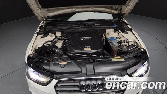 Audi New A4 B8, 2014 6